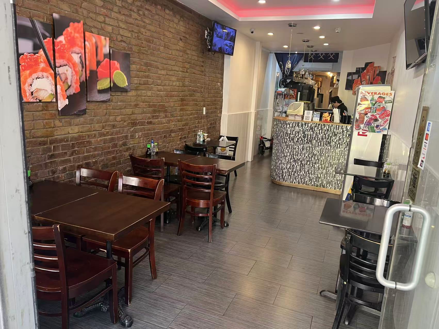 Bayard Sushi dining room